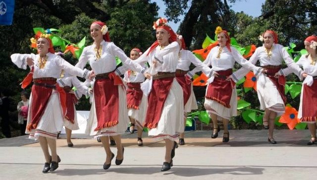 национальные праздничные танцы в болгарии