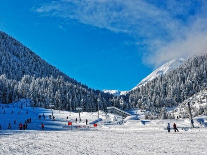 Некоторые горнолыжные туры в Болгарию подешевели на 25%