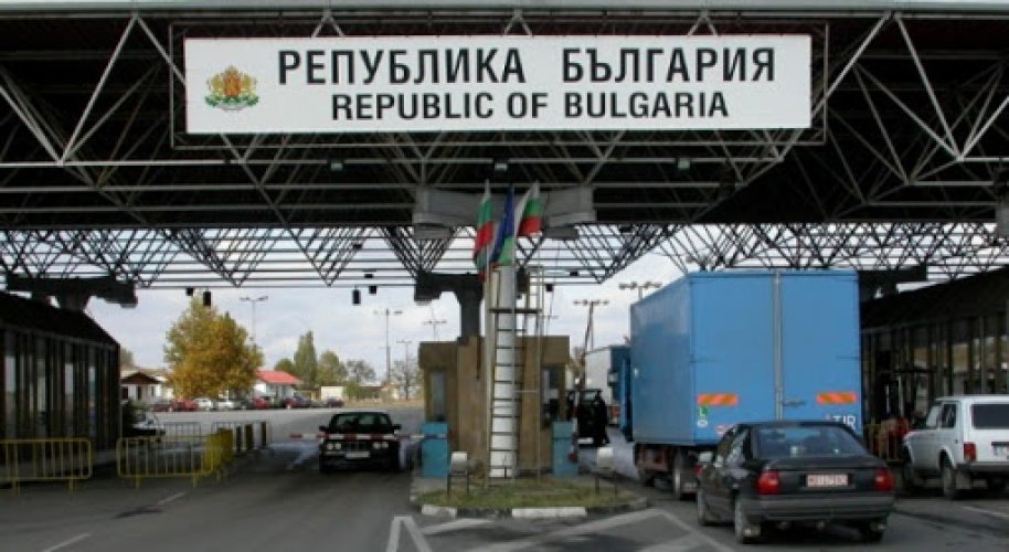 Туристы из восьми государств Евросоюза должны придерживаться в Болгарии двухнедельного карантина